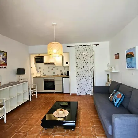 Bleu 10 Min De La Gare ! Apartament